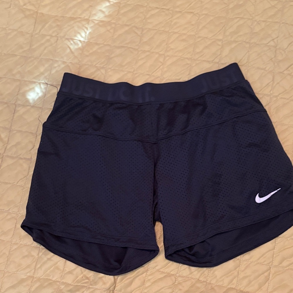 Nike Women's reversible Dark grey Athletic Shorts